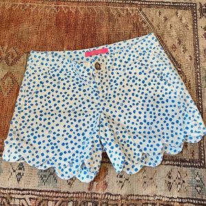 LILLY PULITZER blue polka dot scalloped short
